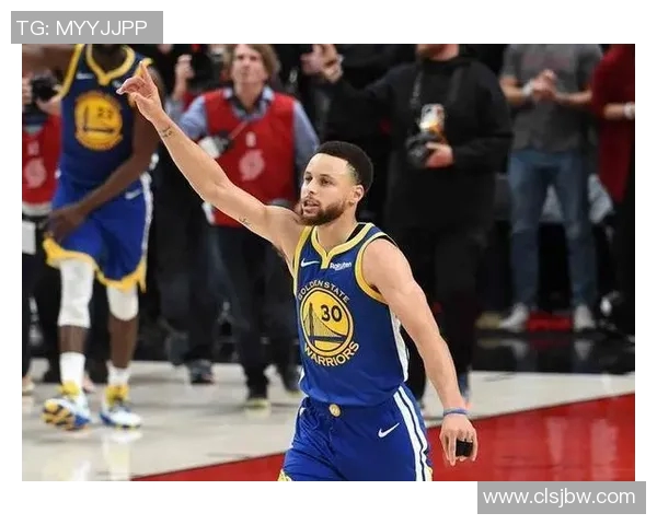 新疆男足球星有哪些代表人物及其成就与影响力分析